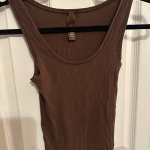 SKIMS soft lounge tank *le* color